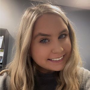 Meet your Posher, Sierra